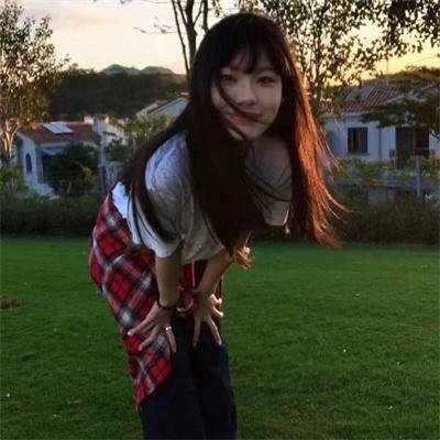 鱼跃在花见